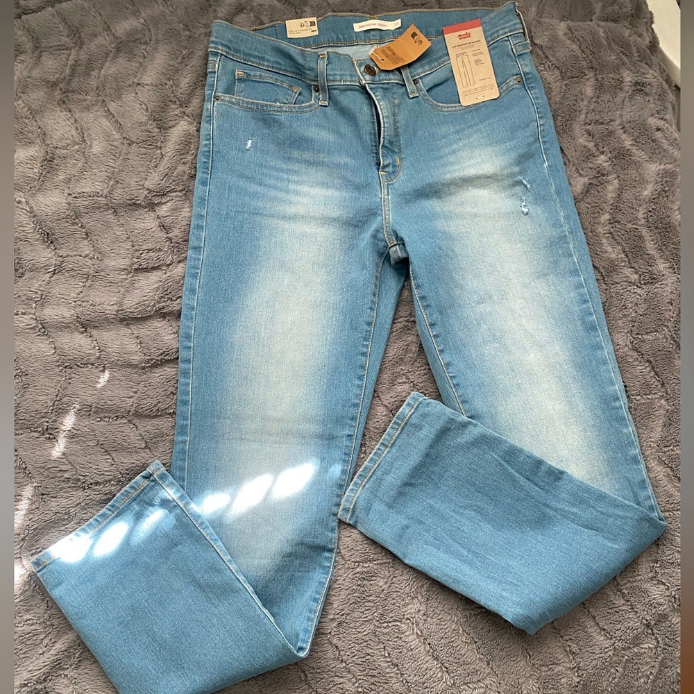 Levi's Straight Leg Jeans